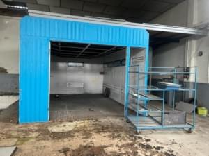 Bench Lift and Disassembled Paint Booth Lot