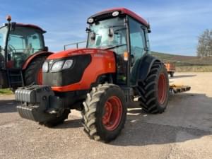 Kubota M-8540DTNQ tractor registration E-2562-BG