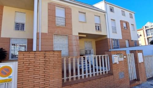 Subasta de Vivienda Adosada Unifamiliar en Don Benito (Badajoz) 